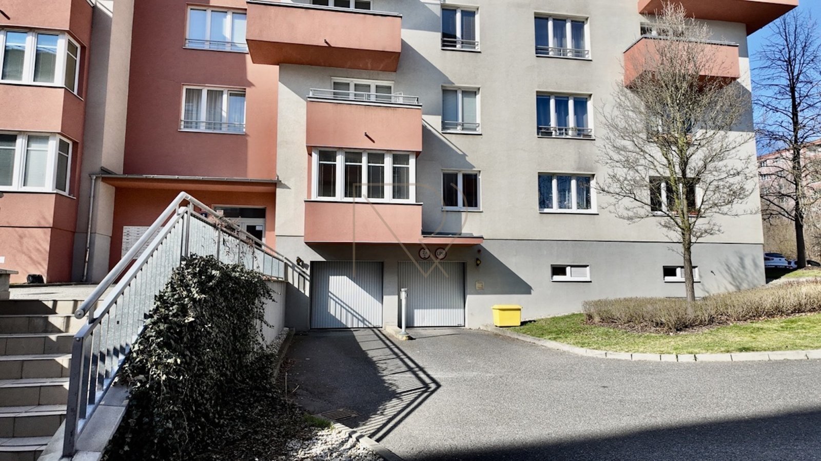 Pronájem bytu 1+kk_Mikanova_ Praha_Záběhlice_08.jpeg