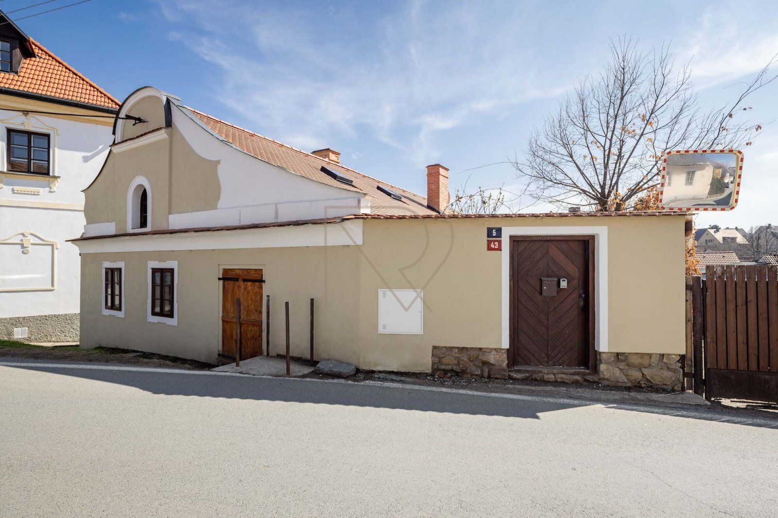 prodej domu 5+1_Sedlec Prčice_03.jpg