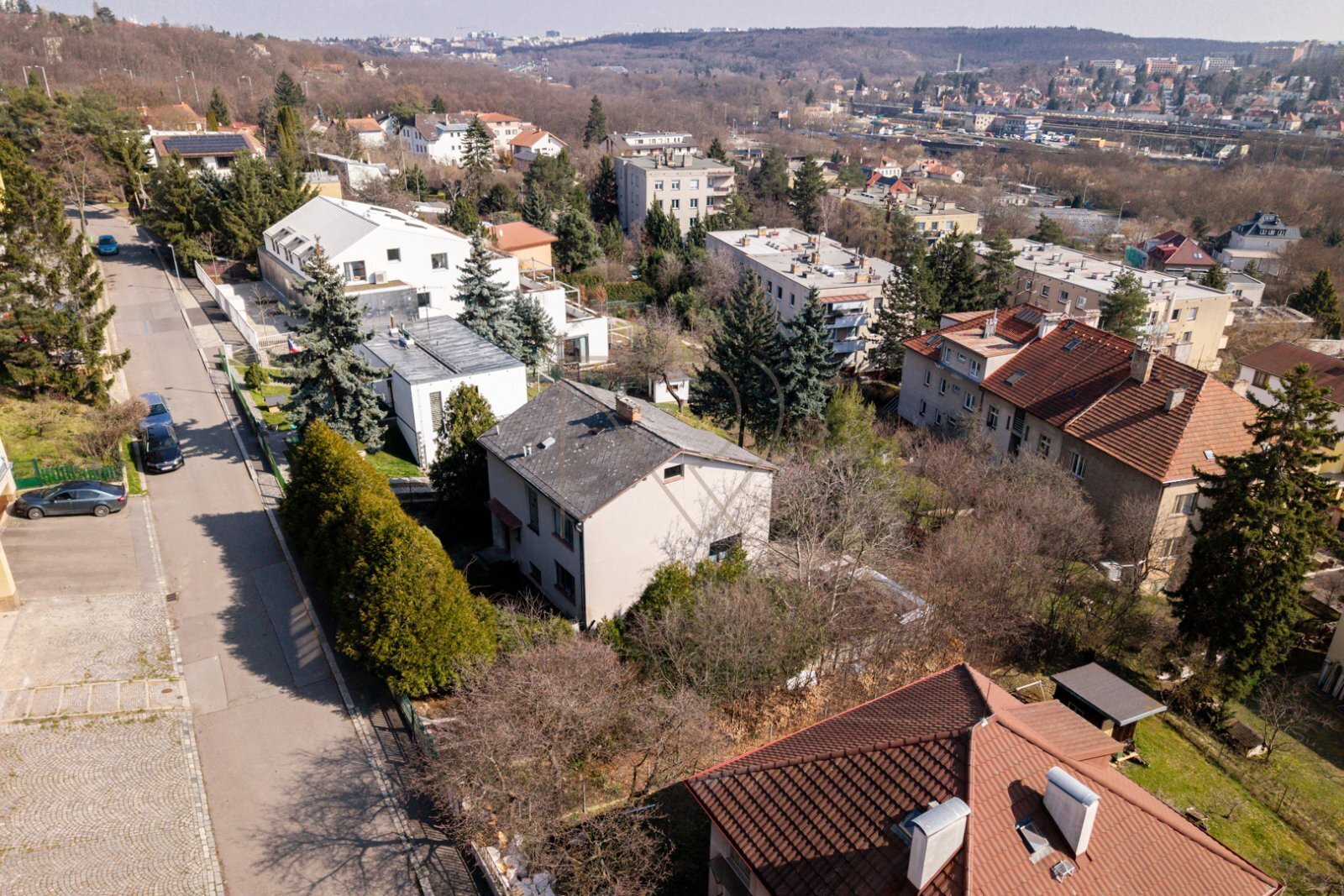 Prodej pozemek 906 m2_Praha Krč_03.jpg