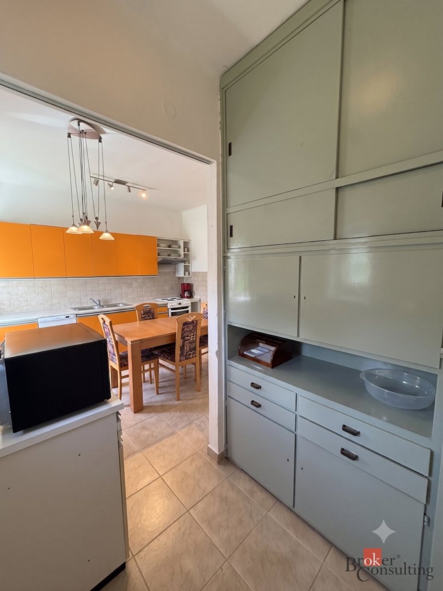 Pronájem bytu 4+1 107 m² – pohled 4
