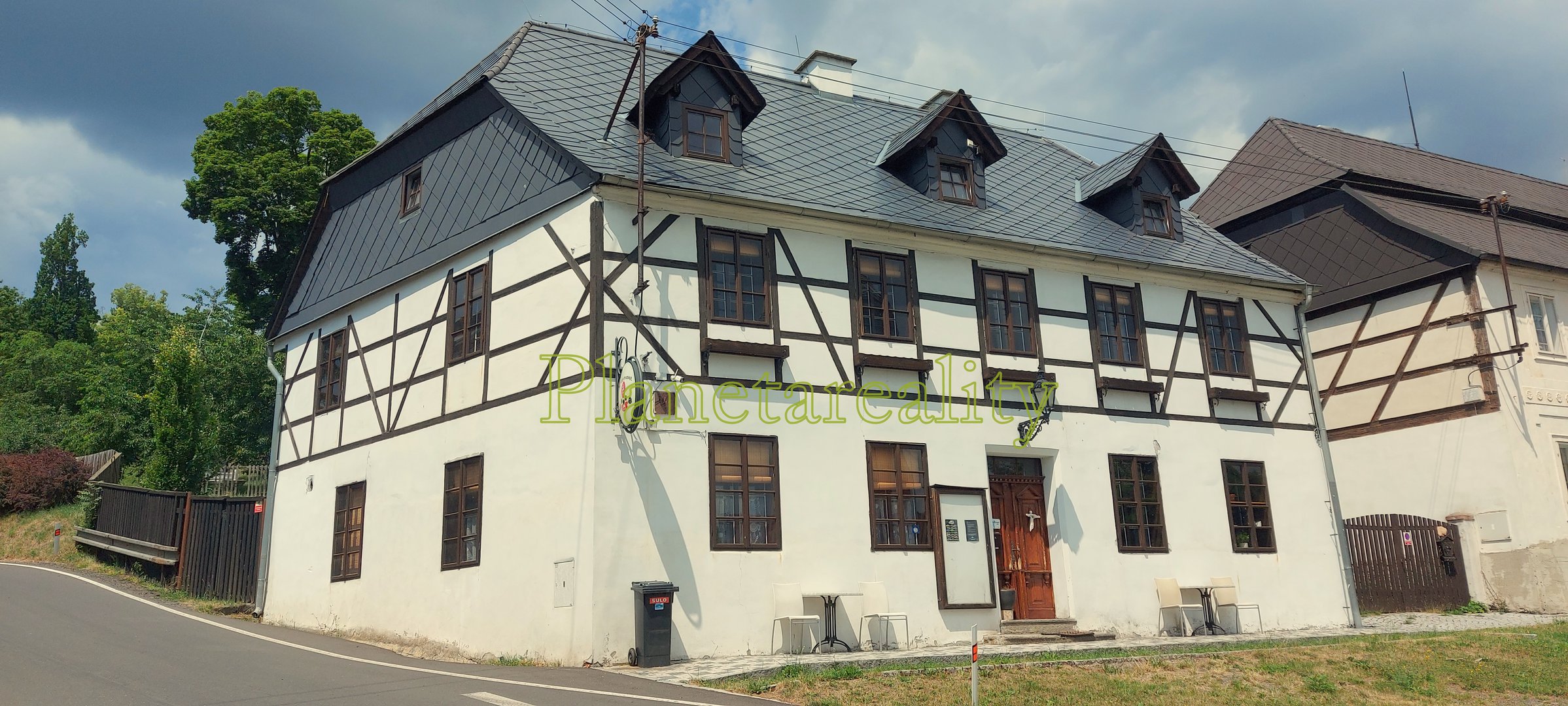 Prodej rodinného domu, 350 m² Valeč (okres Karlovy Vary), obrázek 1