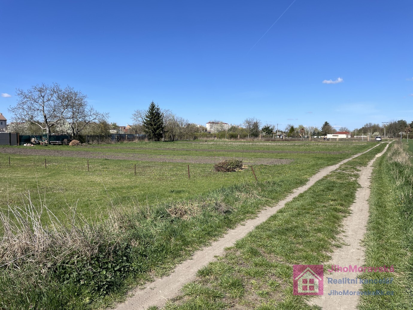 P _ pozemek, Poštorná _ 9.JPG