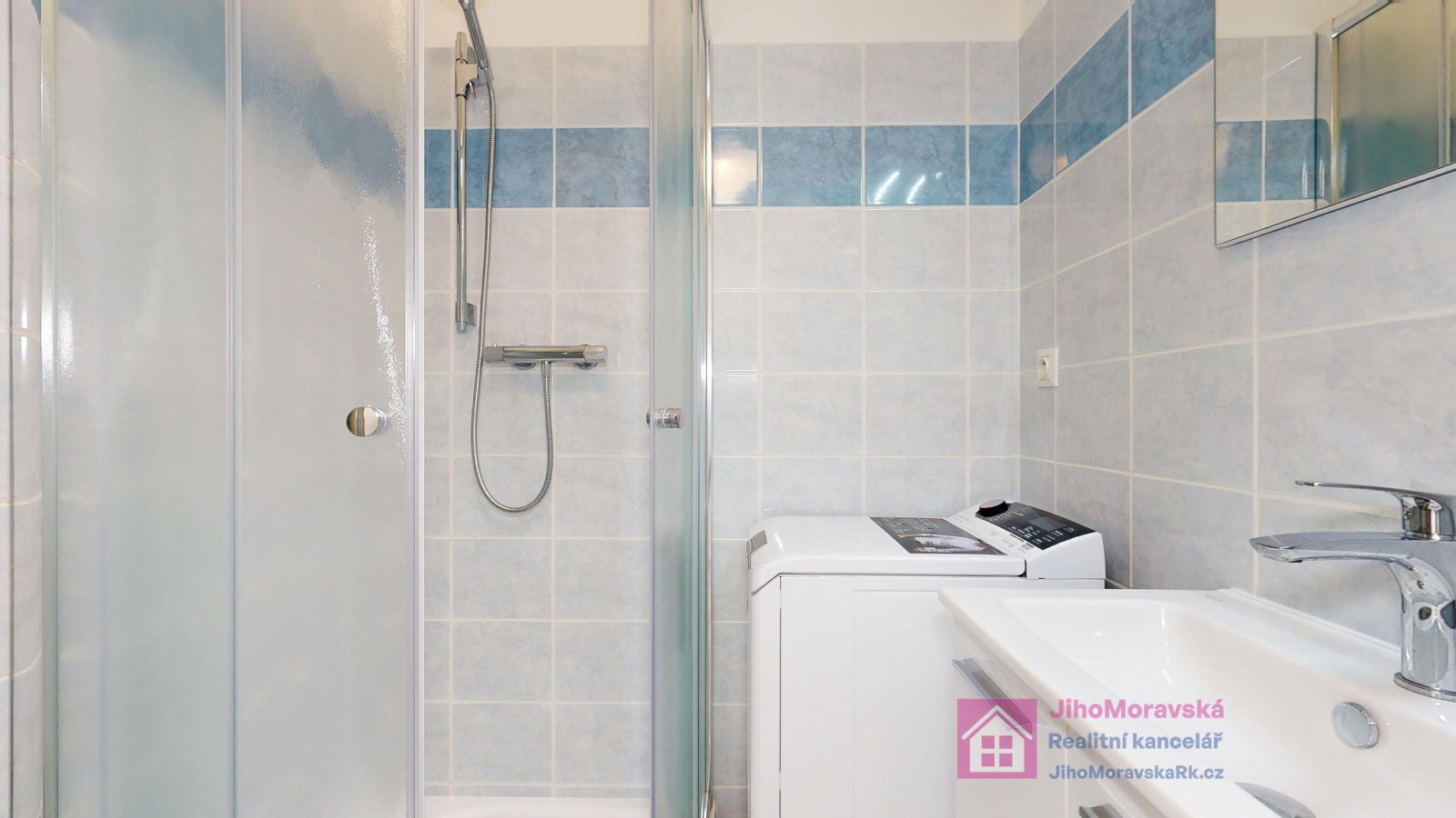 BJ 3+1, Milénova _ 4.jpg