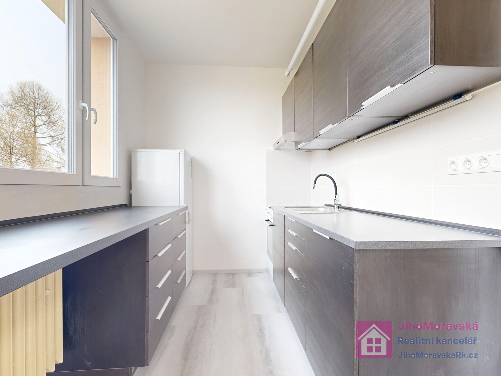 BJ 3+1, Milénova _ 10.jpg