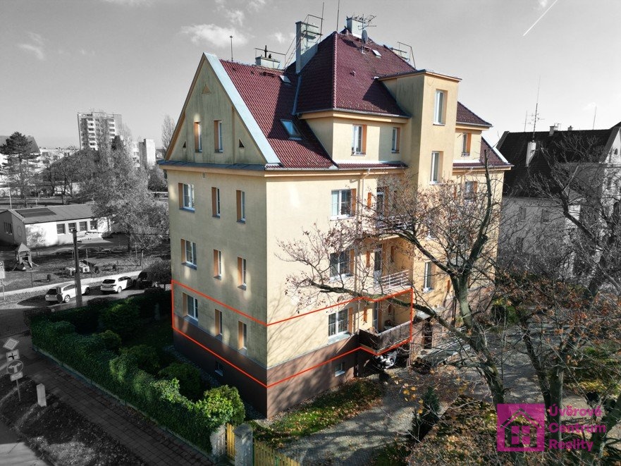 Dron _ BJ 4+1+G, Ho _ 12 _ U