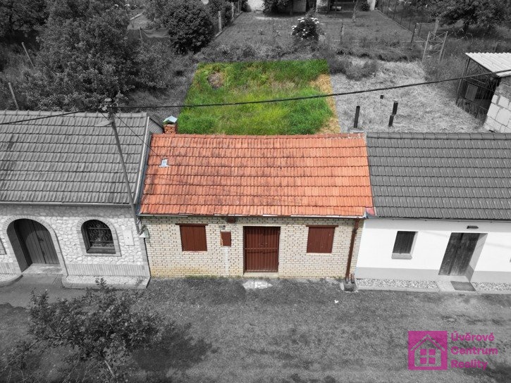 Dron _ vinný sklep, Týnec _ 13 _ U