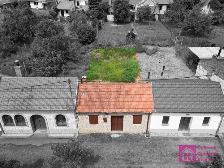 Dron _ vinný sklep, Týnec _ 1 _ U