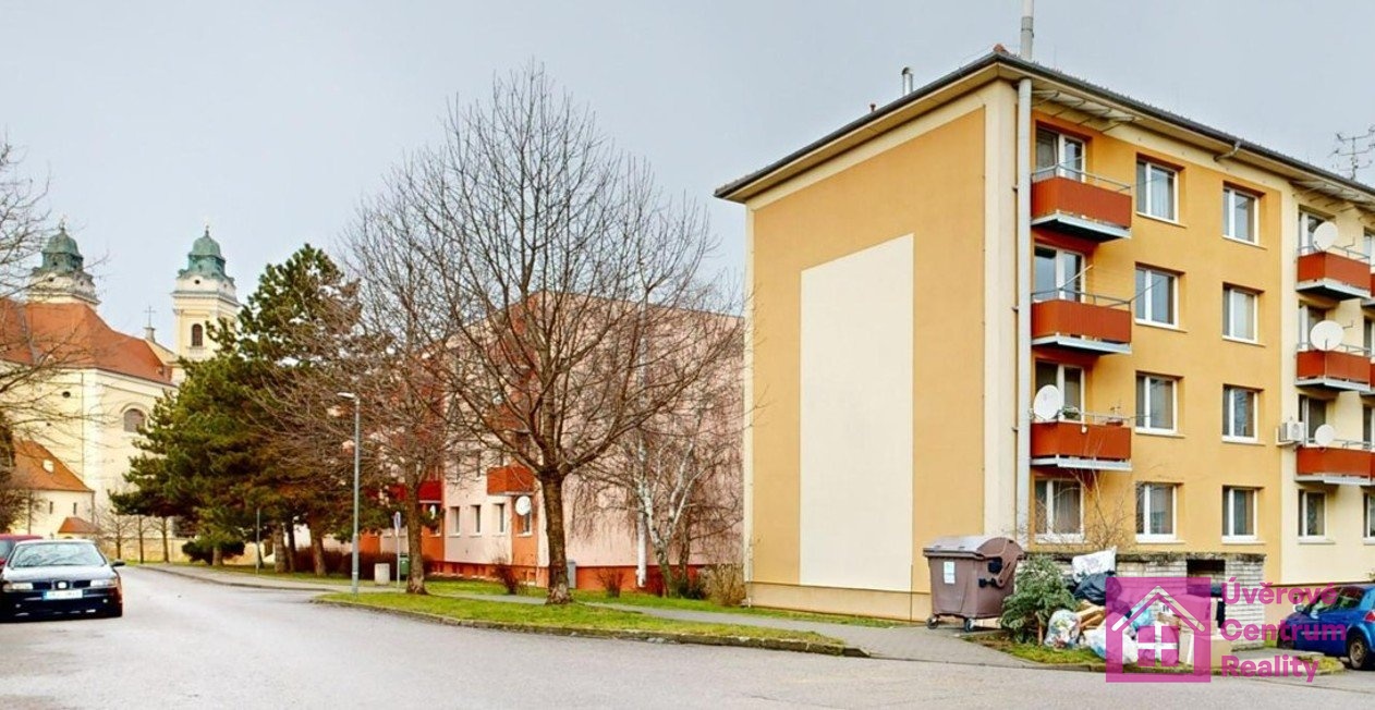 Pod Zámkem, 2+1 _ 14