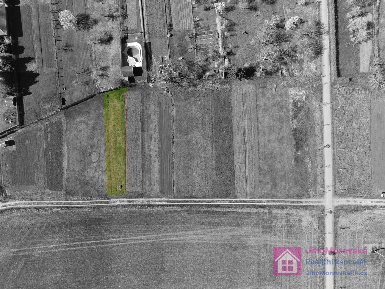 Dron _ P _ pozemek, Poštorná _ 4 _ Ú.jpg