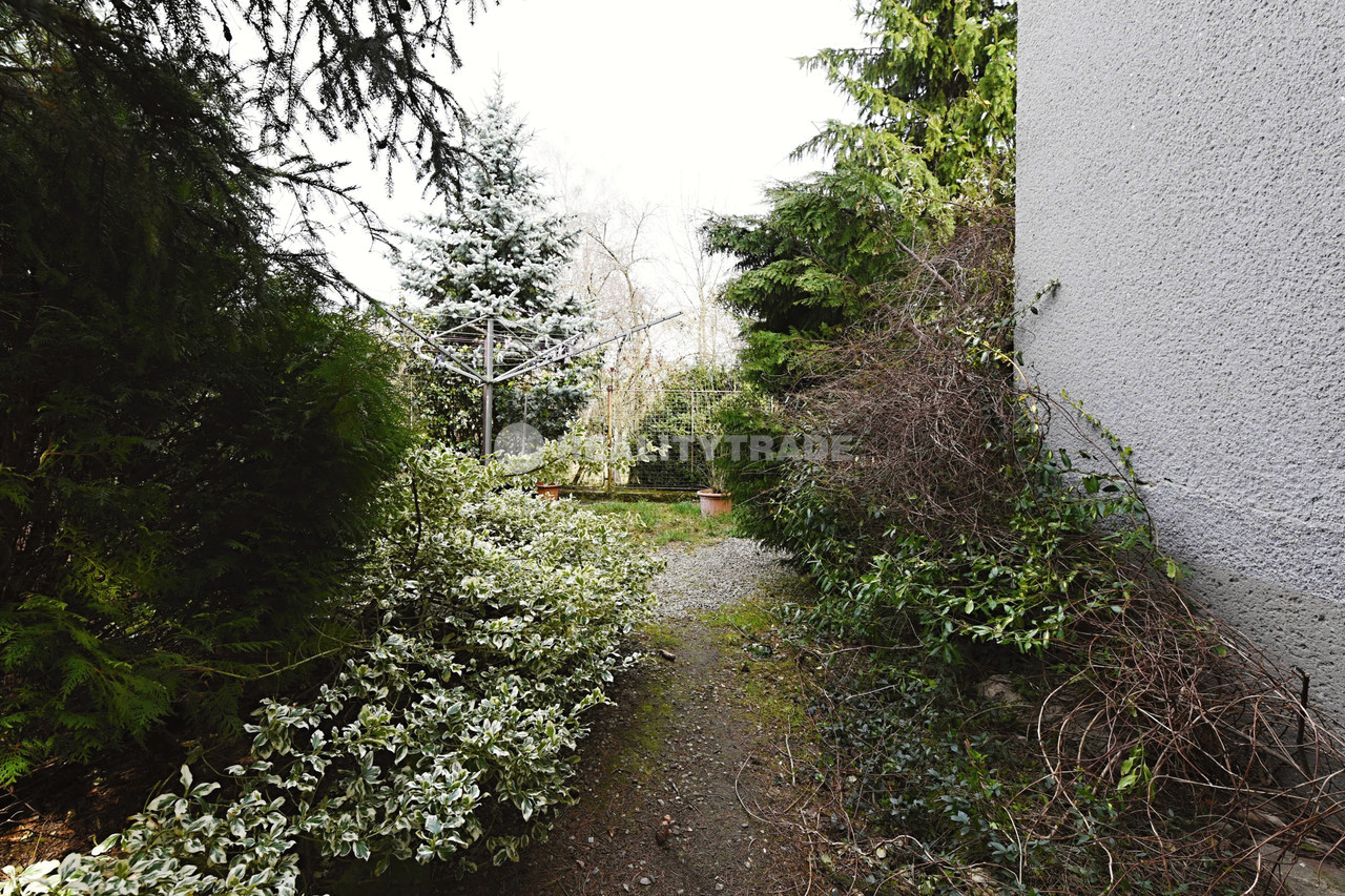 PRONÁJEM PĚKNÉHO, VELKÉHO BYTU 3+KK, 109 M2 V 1NP RD (PODKROVÍ) , MILEJOVICE, OKRES STRAKONICE, WWW.REALITYTRADE.CZ - TEL.: 602 271 334, E-MAIL: STRBACKA@REALITYTRADE.CZ