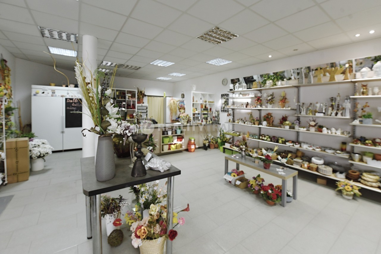 PRONÁJEM OBCHODNÍÍHO PROSTORU 58,23 M2, V PASÁŽI O