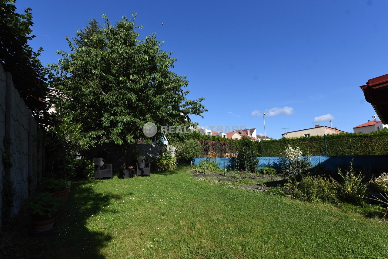 PRONÁJEM VELKÉHO BYTU 3+1, 80 M2 V PRVNÍM PATŘE RD