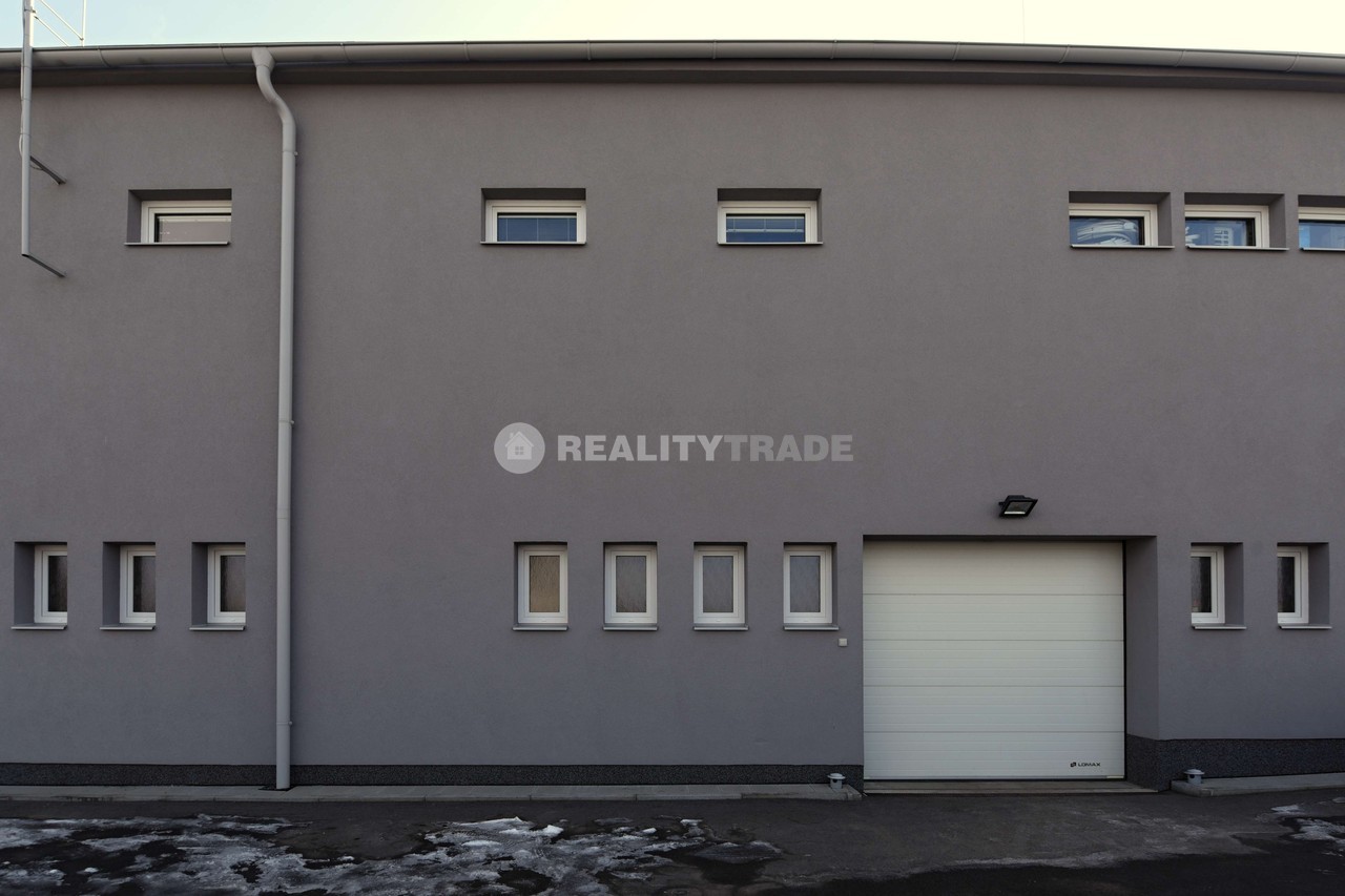  PRONÁJEM ČÁSTI 1.NP KOMERČNÍHO OBJEKTU 300 M2 VE STRAKONICÍCH - POVÁŽSKÁ 266, PŘEDNÍ PTÁKOVICE - WWW.REALITYTRADE.CZ - TEL.: 602 271 334 - EMAIL: STRBACKA@REALITYTRADE.CZ