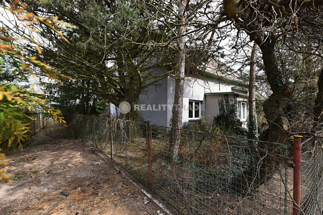 PRONÁJEM PĚKNÉHO, VELKÉHO BYTU 3+KK, 109 M2 V 1NP RD (PODKROVÍ) , MILEJOVICE, OKRES STRAKONICE, WWW.REALITYTRADE.CZ - TEL.: 602 271 334, E-MAIL: STRBACKA@REALITYTRADE.CZ