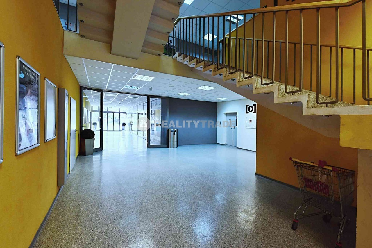 PRONÁJEM KOMERČNÍHO PROSTORU Č. 21 - 58,22 M2, PŘÍ