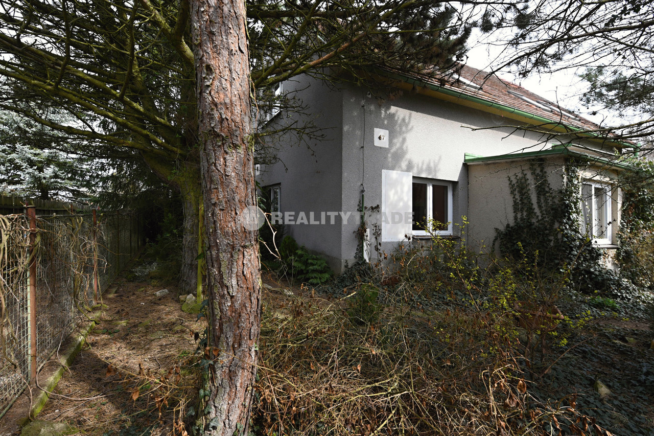 PRONÁJEM PĚKNÉHO, VELKÉHO BYTU 3+KK, 109 M2 V 1NP RD (PODKROVÍ) , MILEJOVICE, OKRES STRAKONICE, WWW.REALITYTRADE.CZ - TEL.: 602 271 334, E-MAIL: STRBACKA@REALITYTRADE.CZ