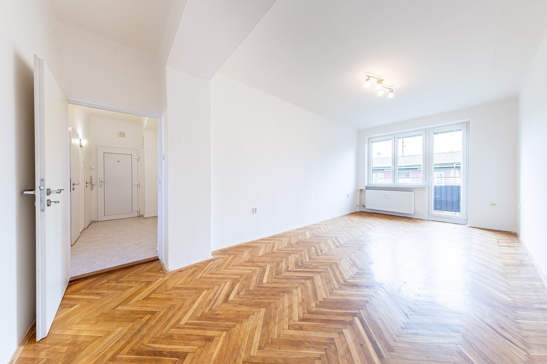 Pronájem bytu 2+1 Louny 11 000 Kč za měsíc, foto 2