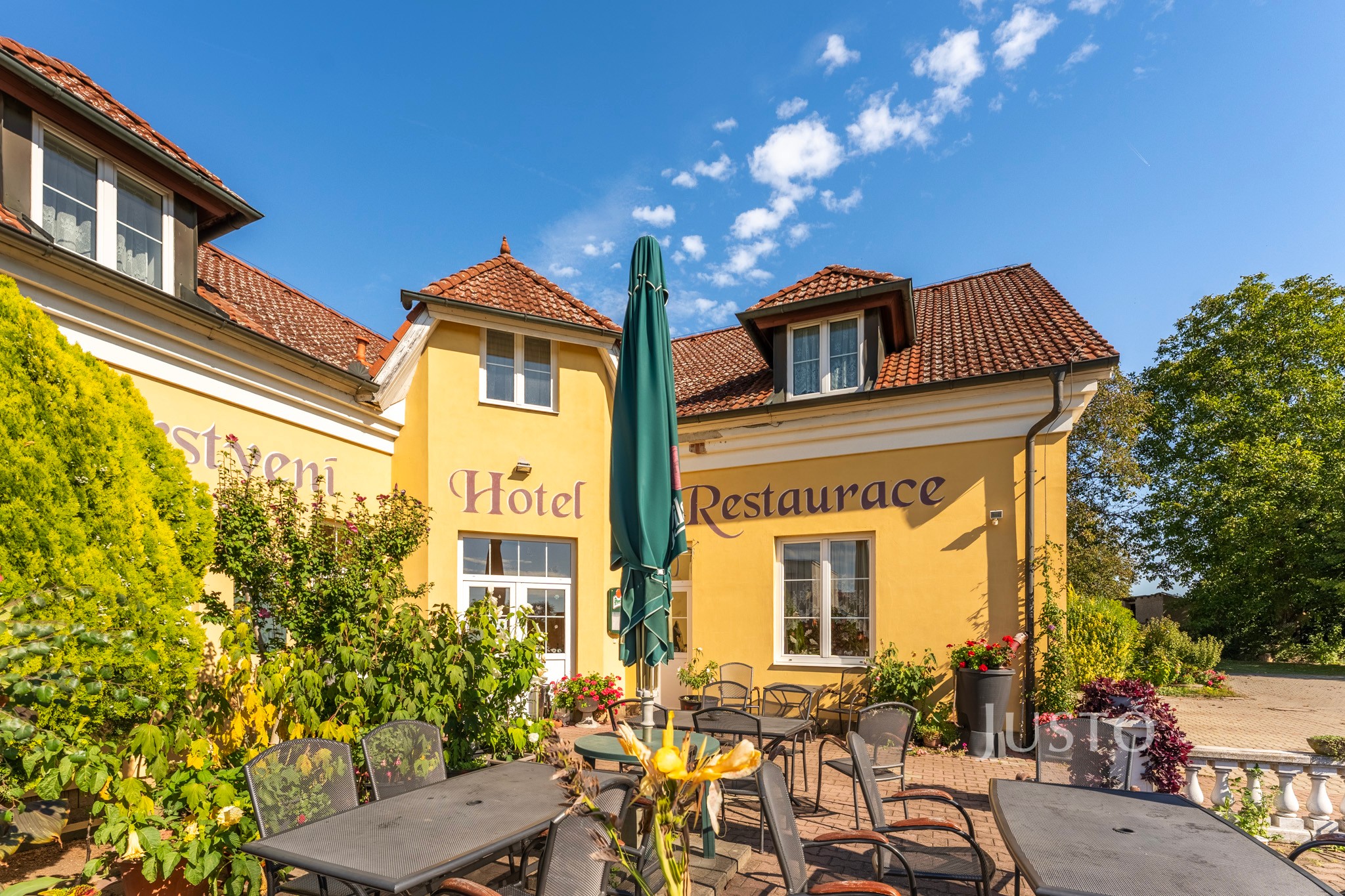 Restaurace