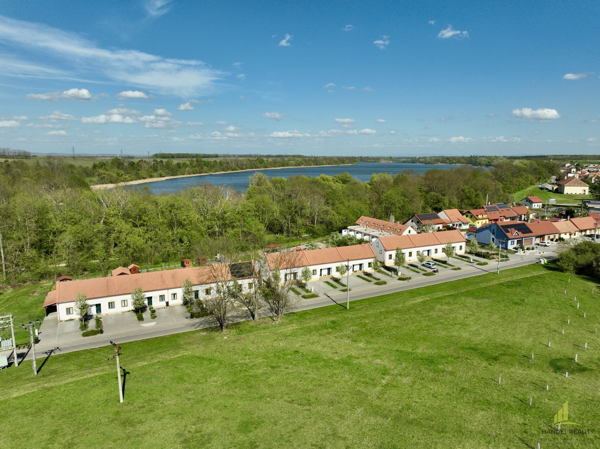 dji_fly_20250416_000046_45_1744827197520_photo