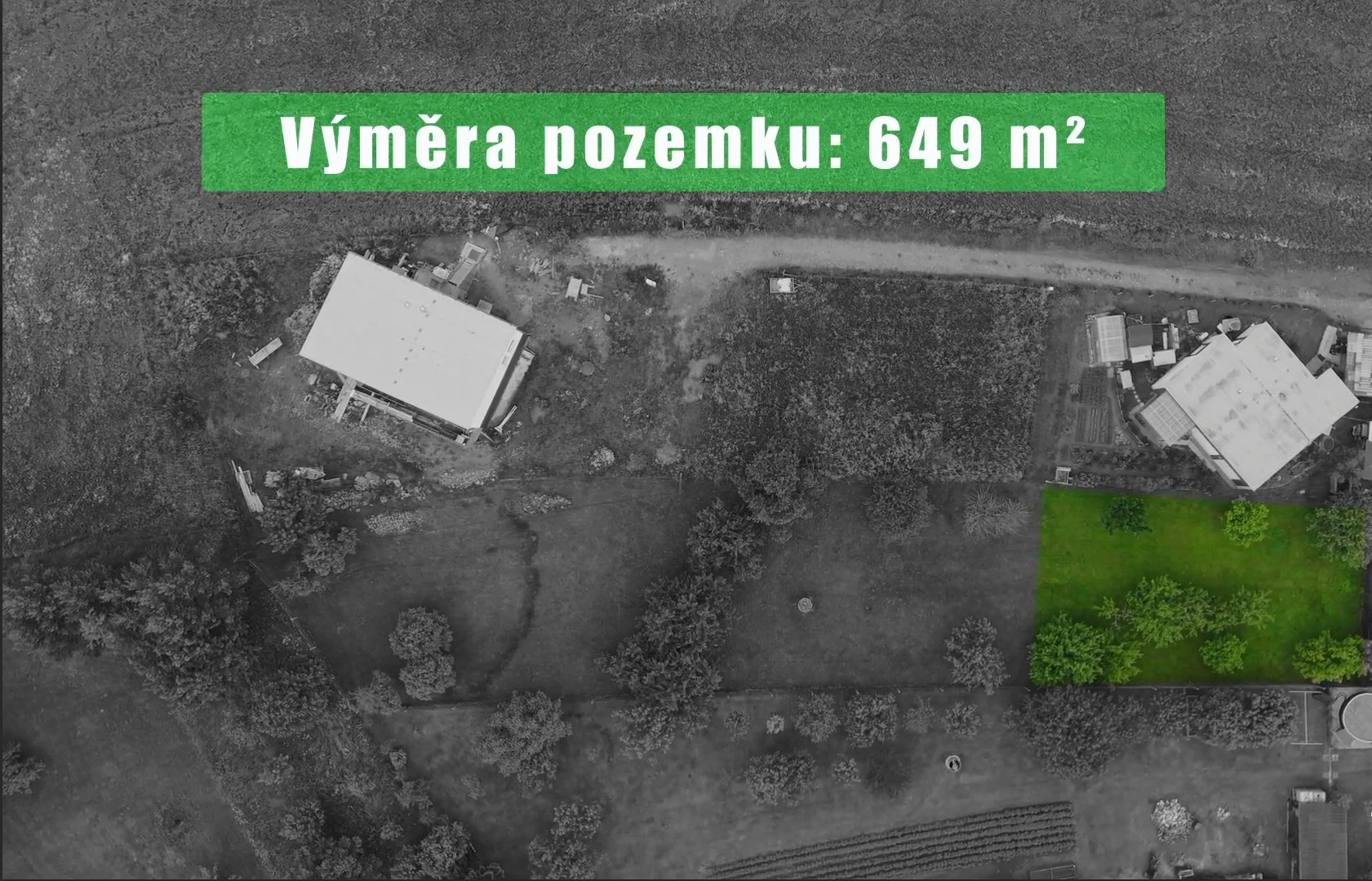 pozemek 649m2