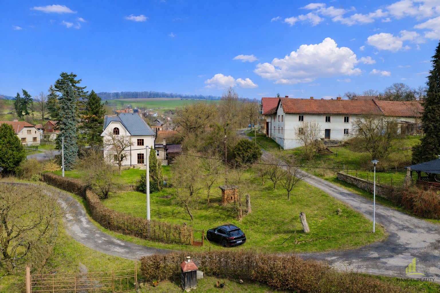 E8B977E4-44D4-45D4-8FE2-40CD2139F1E9