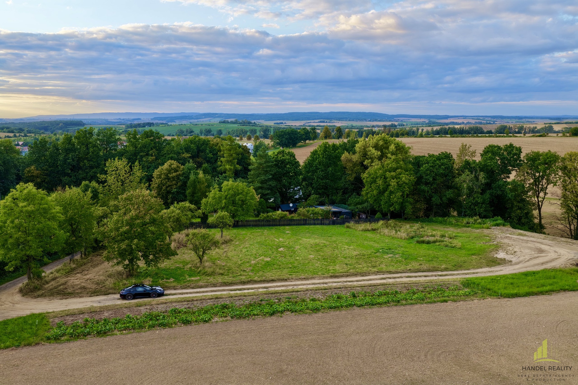 dji_fly_20250822_191158_0319_1756098217136_photo