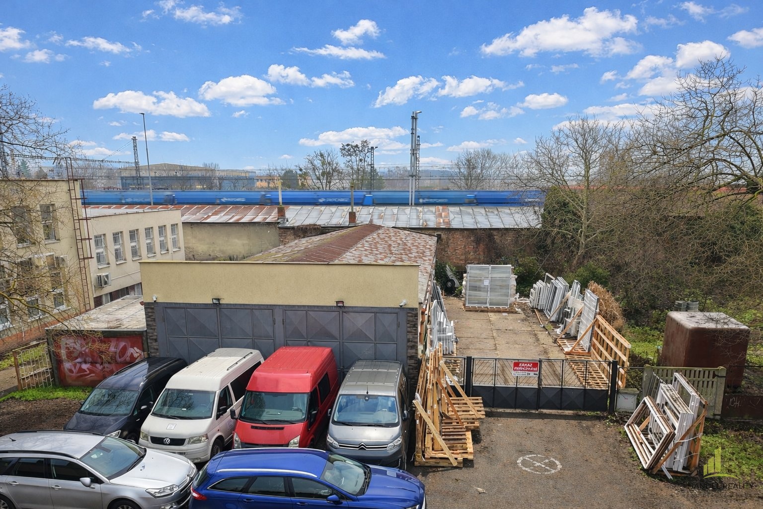 0E90DD84-2BF7-42DF-87F4-AC51A463767B