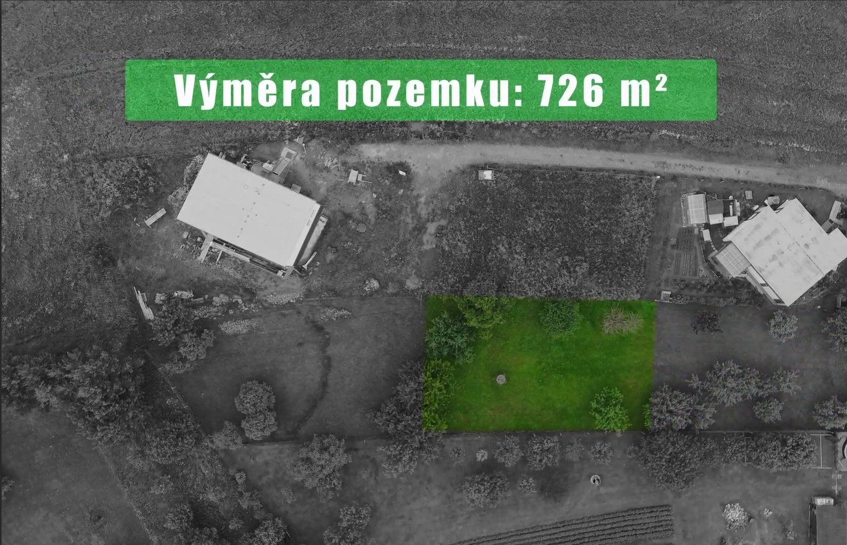 pozemek 726m2