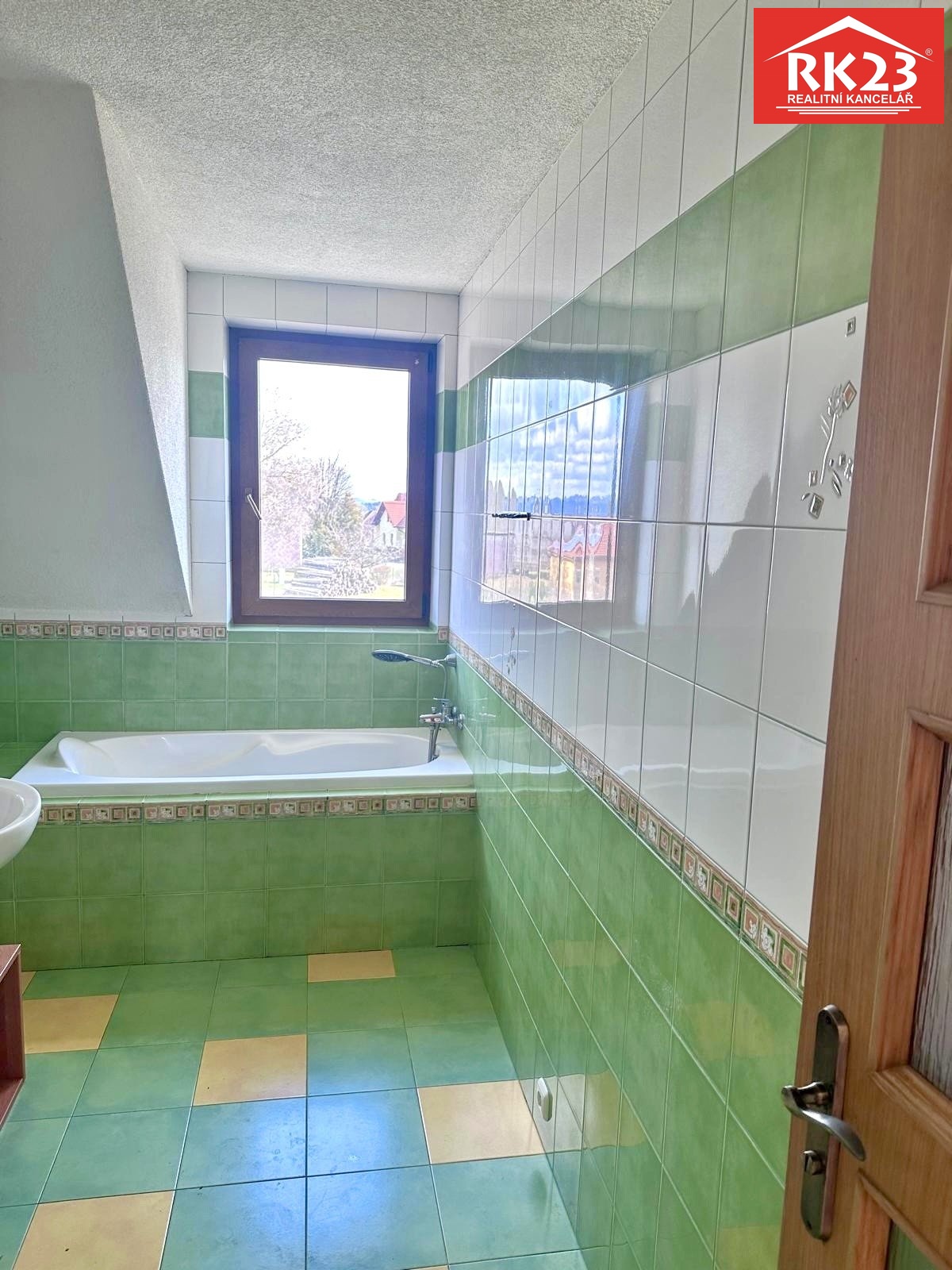 17d09264-26d2-4e8b-a1e6-8edde74b924a