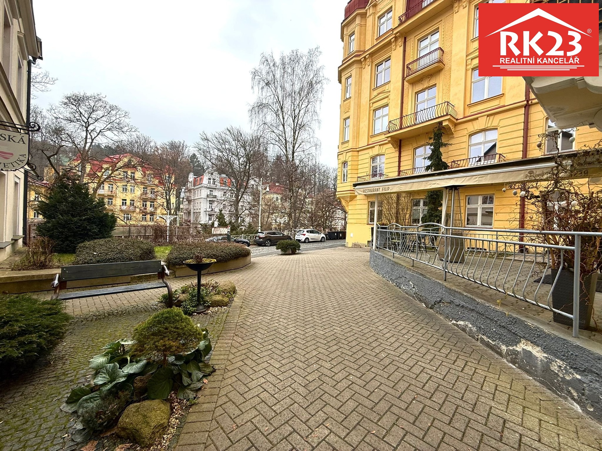 7cdcd80f-6614-4f1e-aa84-b47a0198832a