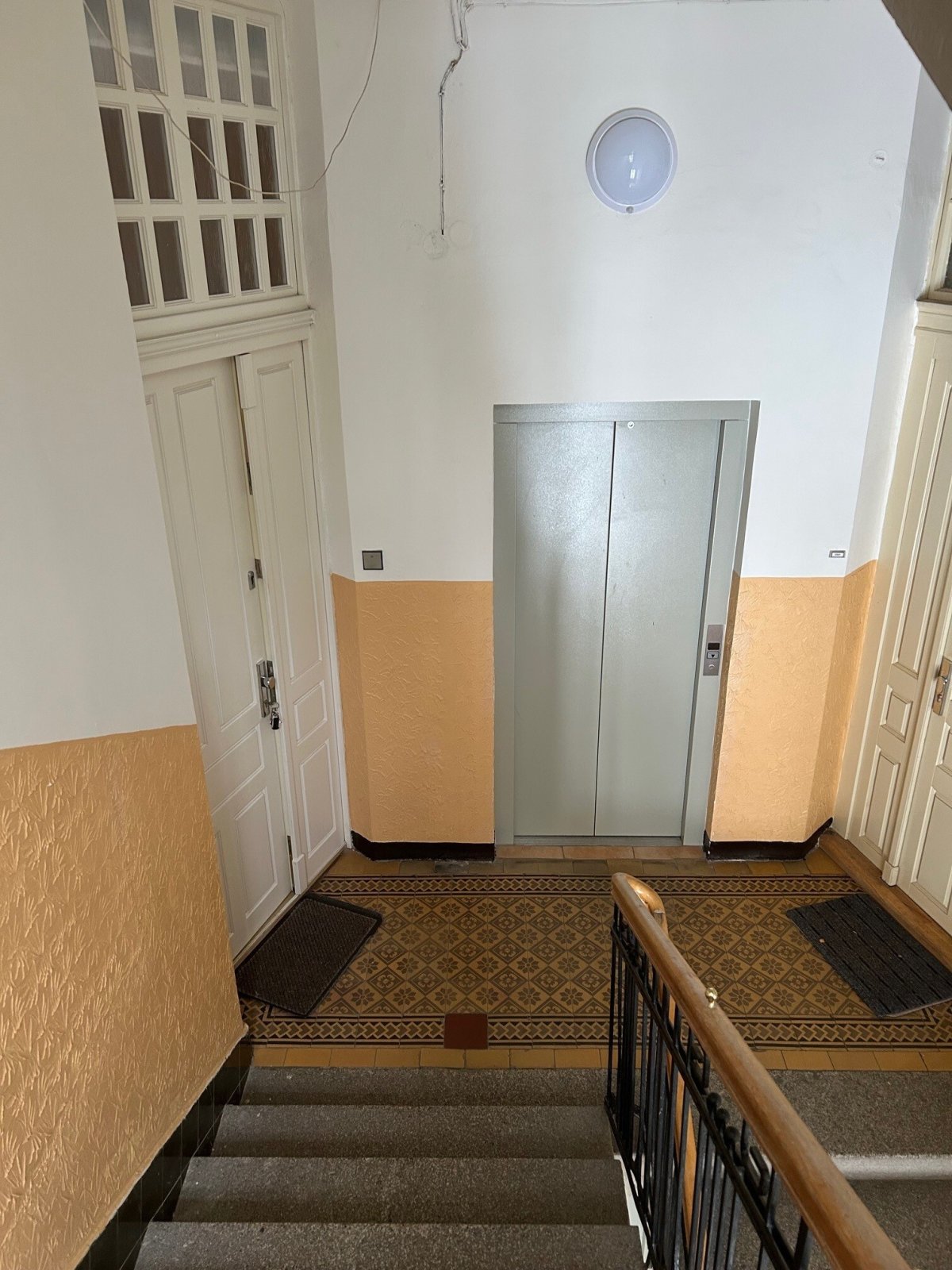 Prostor před bytem.jpg