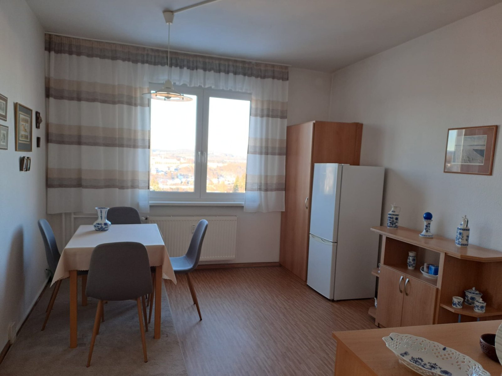 Kuchyň jídelní část.jpg