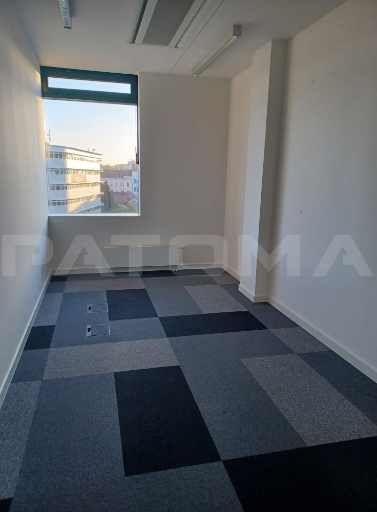 Pronájem kanceláře Praha 20 EUR za m²/měsíc, foto 7