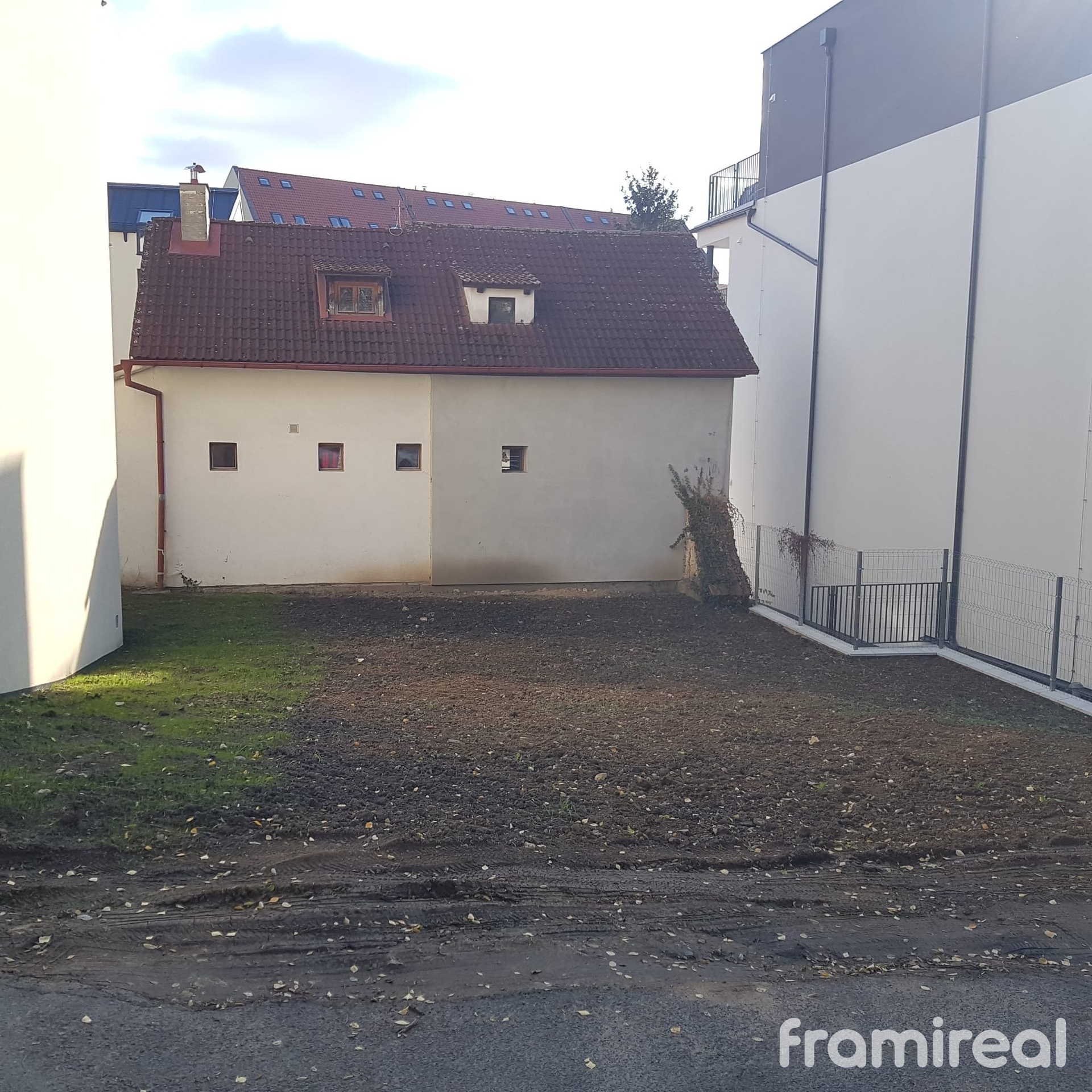 9fb9970a-d62e-4087-a94b-9495cbea44b3