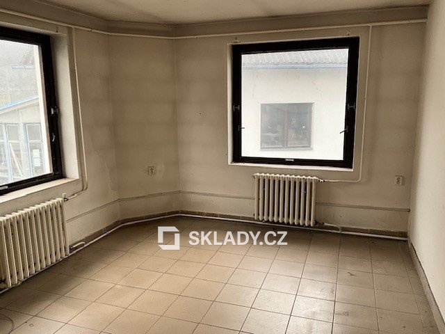 skladové prostory 50 - 800 m2 (1)