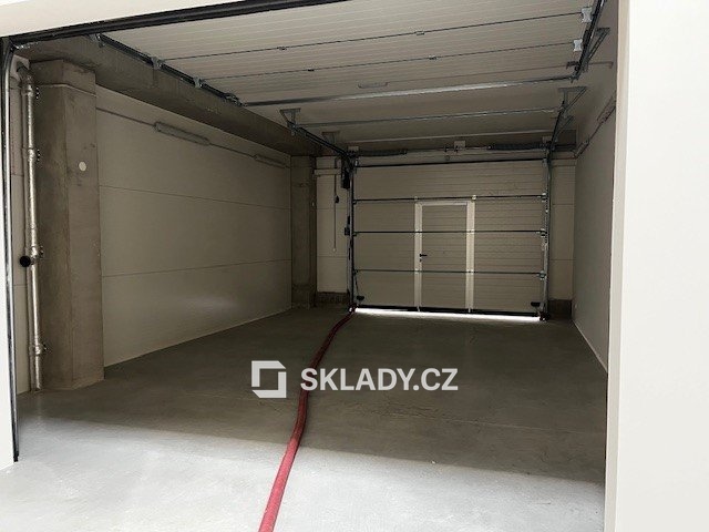 Skladové boxy - Brno Černovice (1)