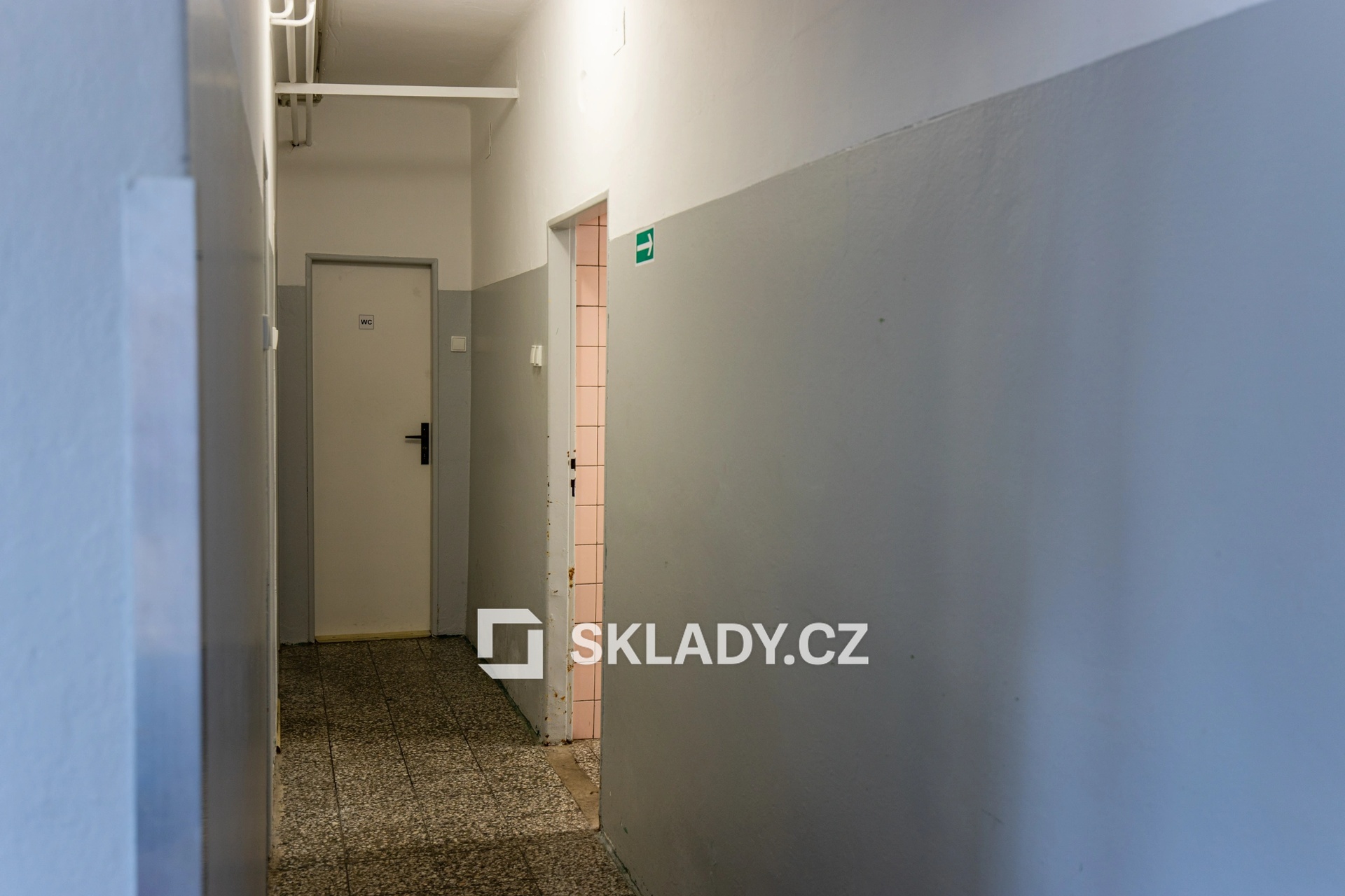 Sklad - jídelna (9)