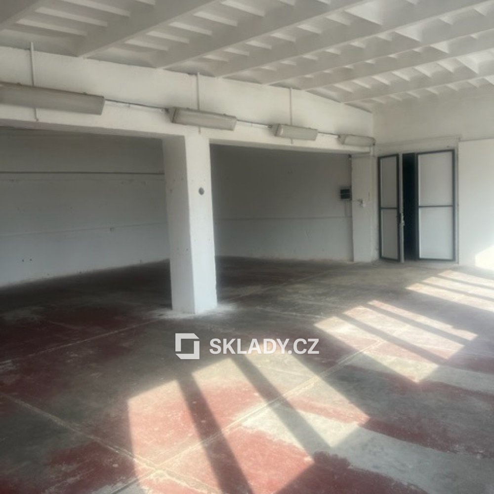 sklad 144 m2