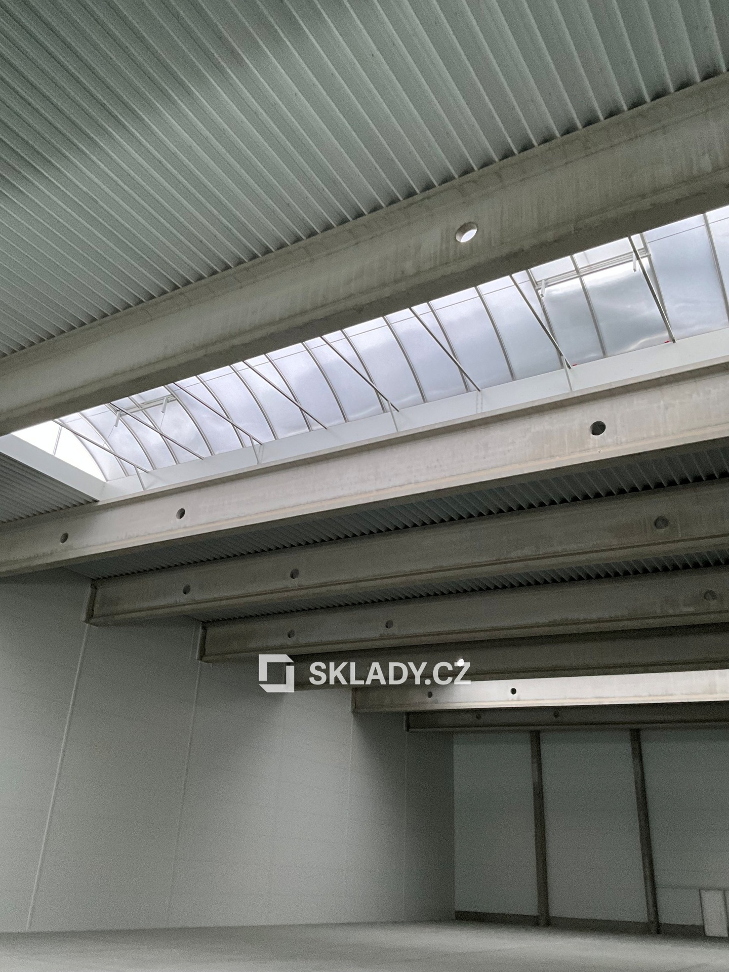 Hala 3.600 m2 - Kralupy (4)