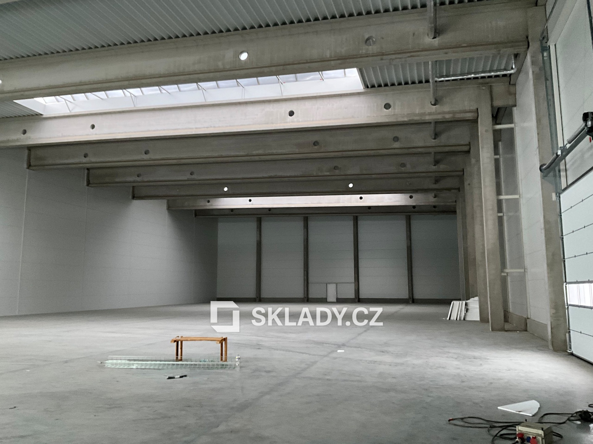 Hala 3.600 m2 - Kralupy (2)