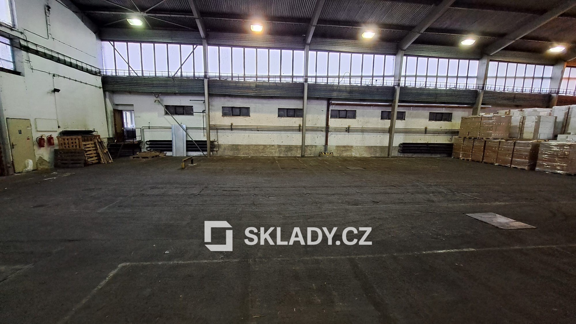 Hala 400 m2 + 20 m2 kancelář (6)