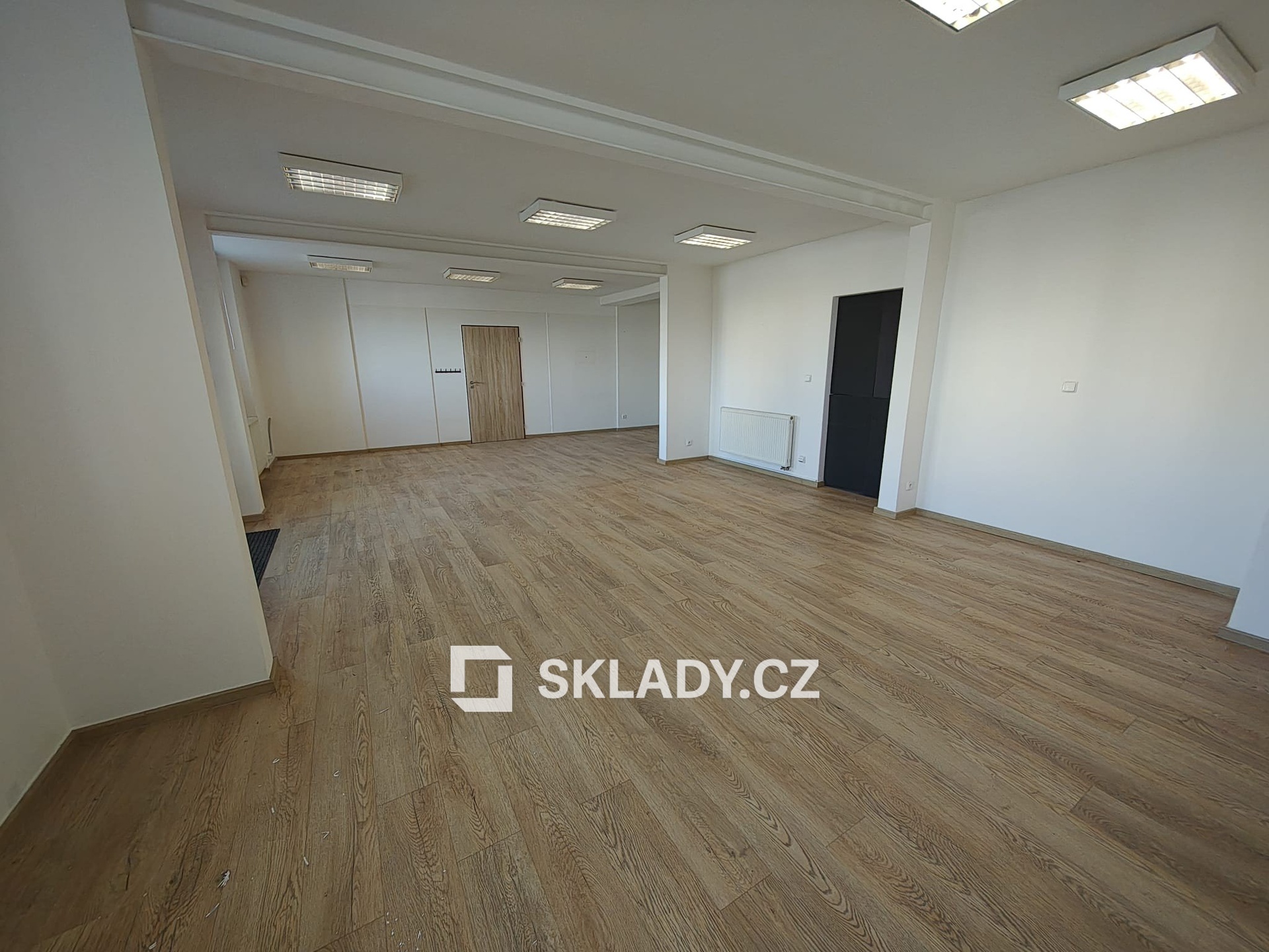 kanceláře 56 m2 + sklad 217,2 m2 (3)
