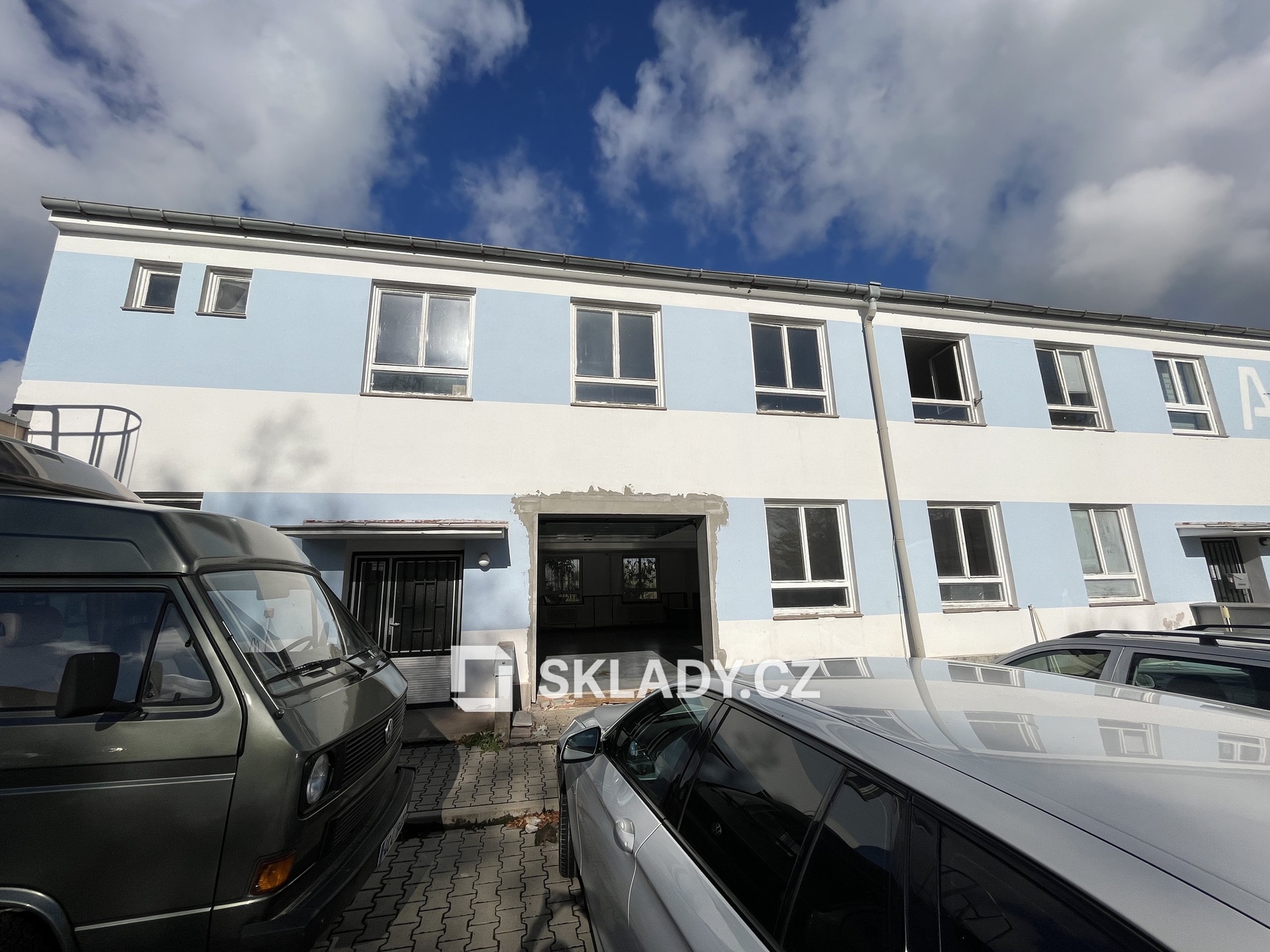 sklad 76 m2 + 10m2 zázemí (11)