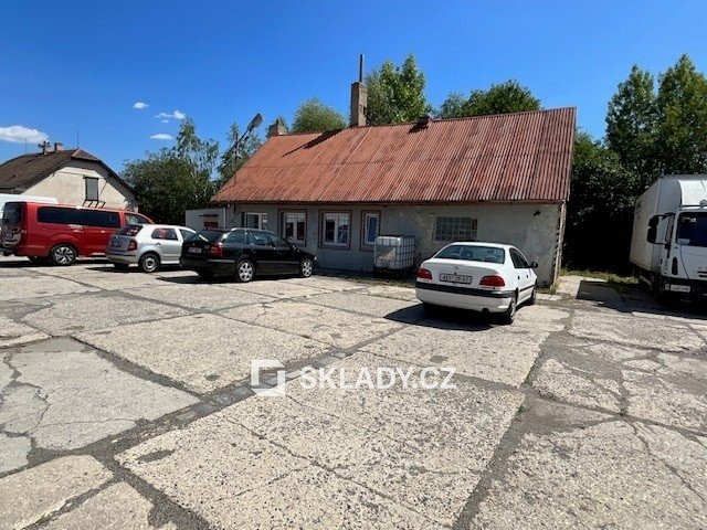 Hala 1.000 m2  - Dubeč. (2)