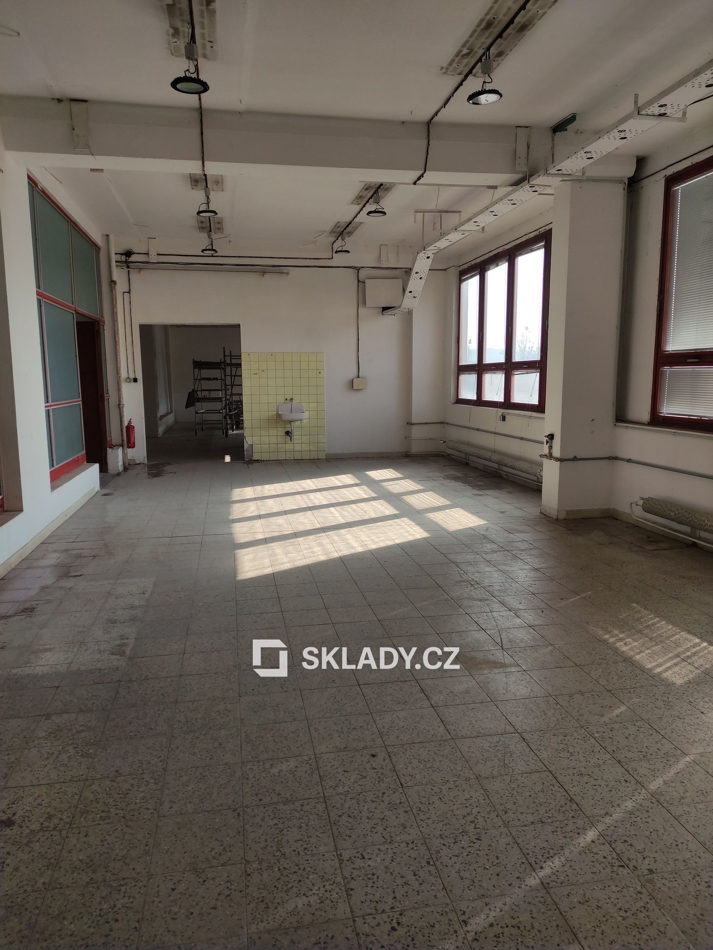 sklad 604 m2 (13) - kopie