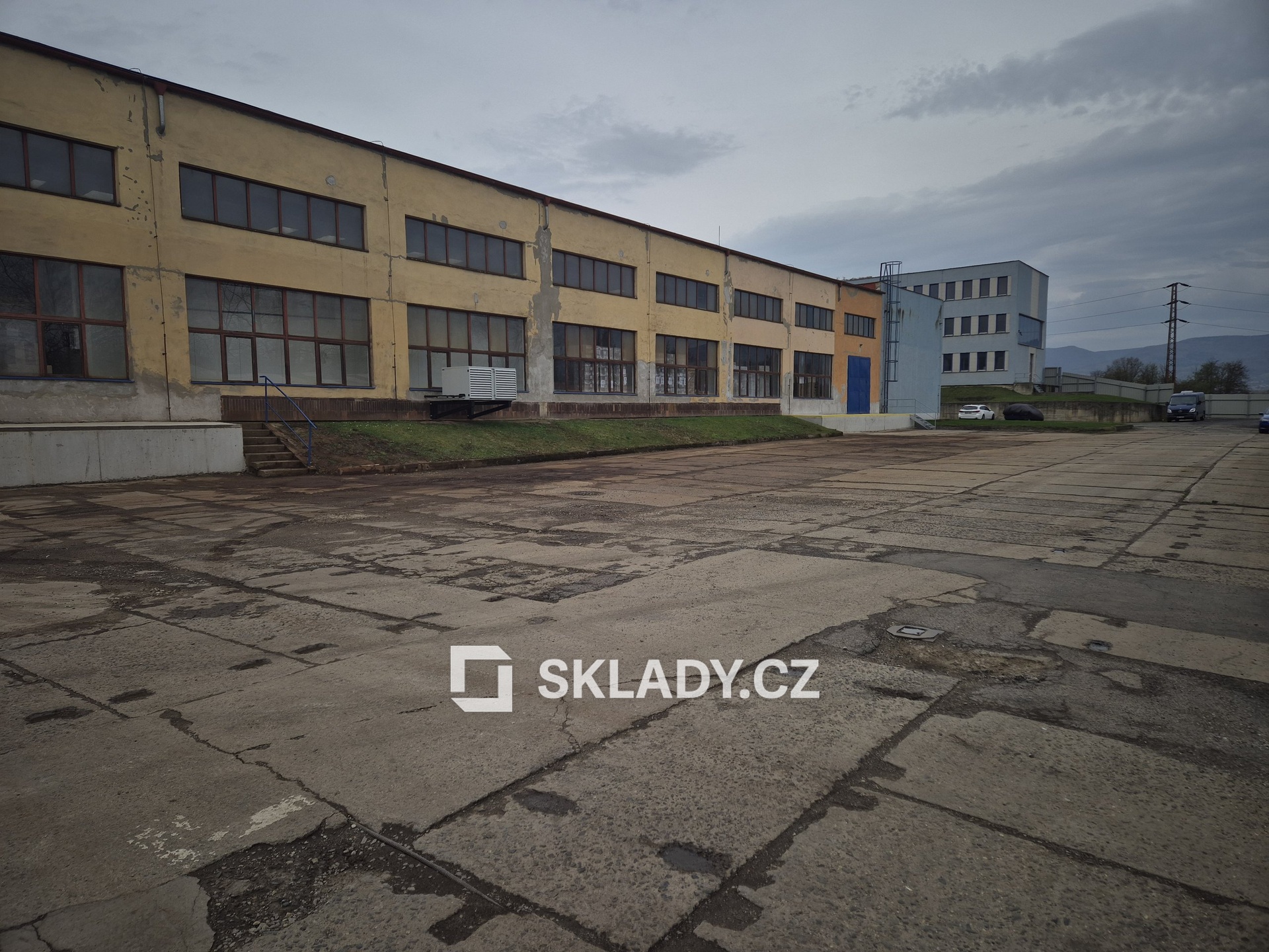 zpevněná plocha 216 m2 (3)