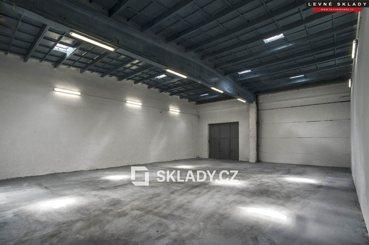 180 m2 - Kladruby nad Labem