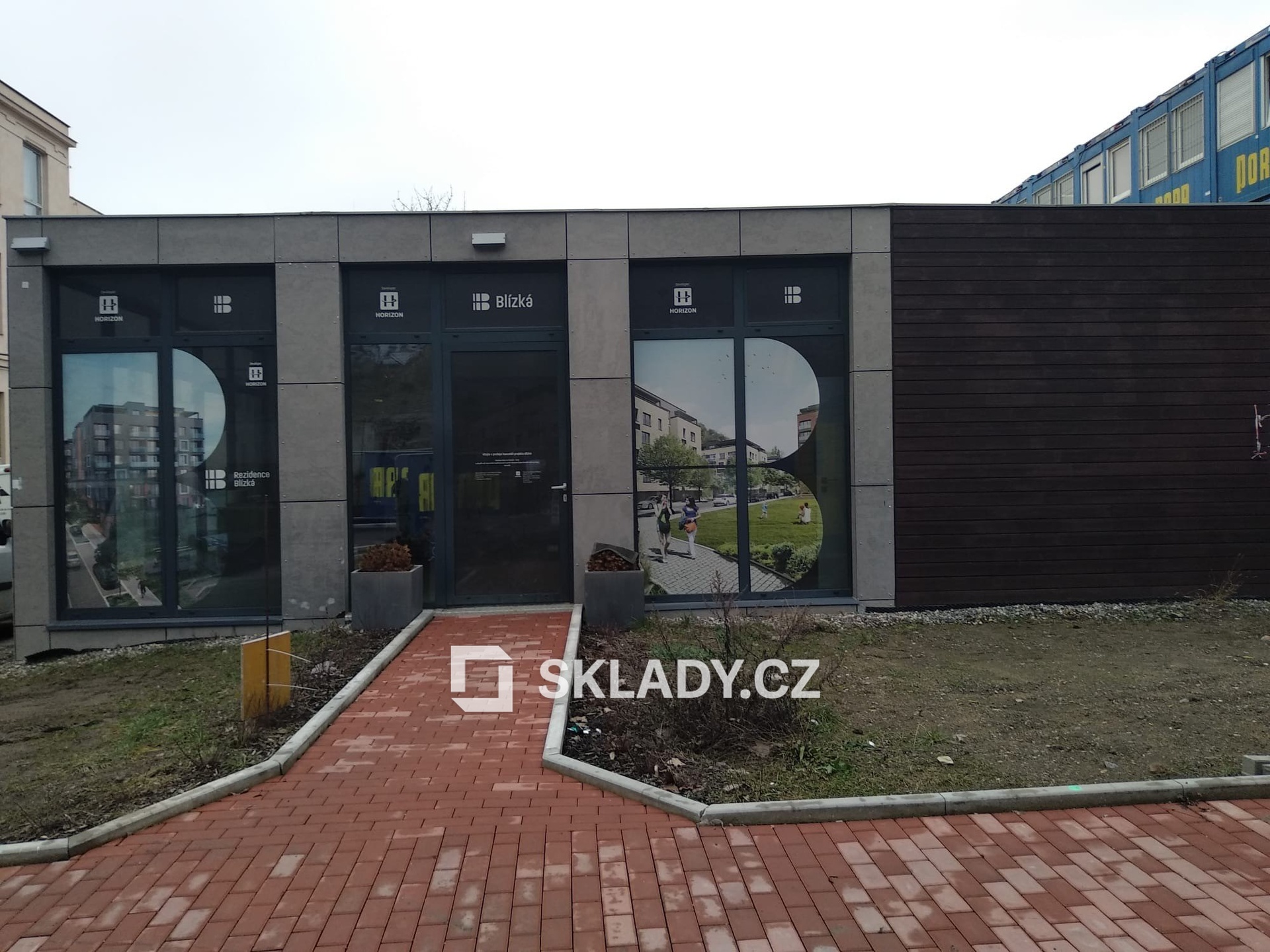 Showroom 150 m 2  (3)