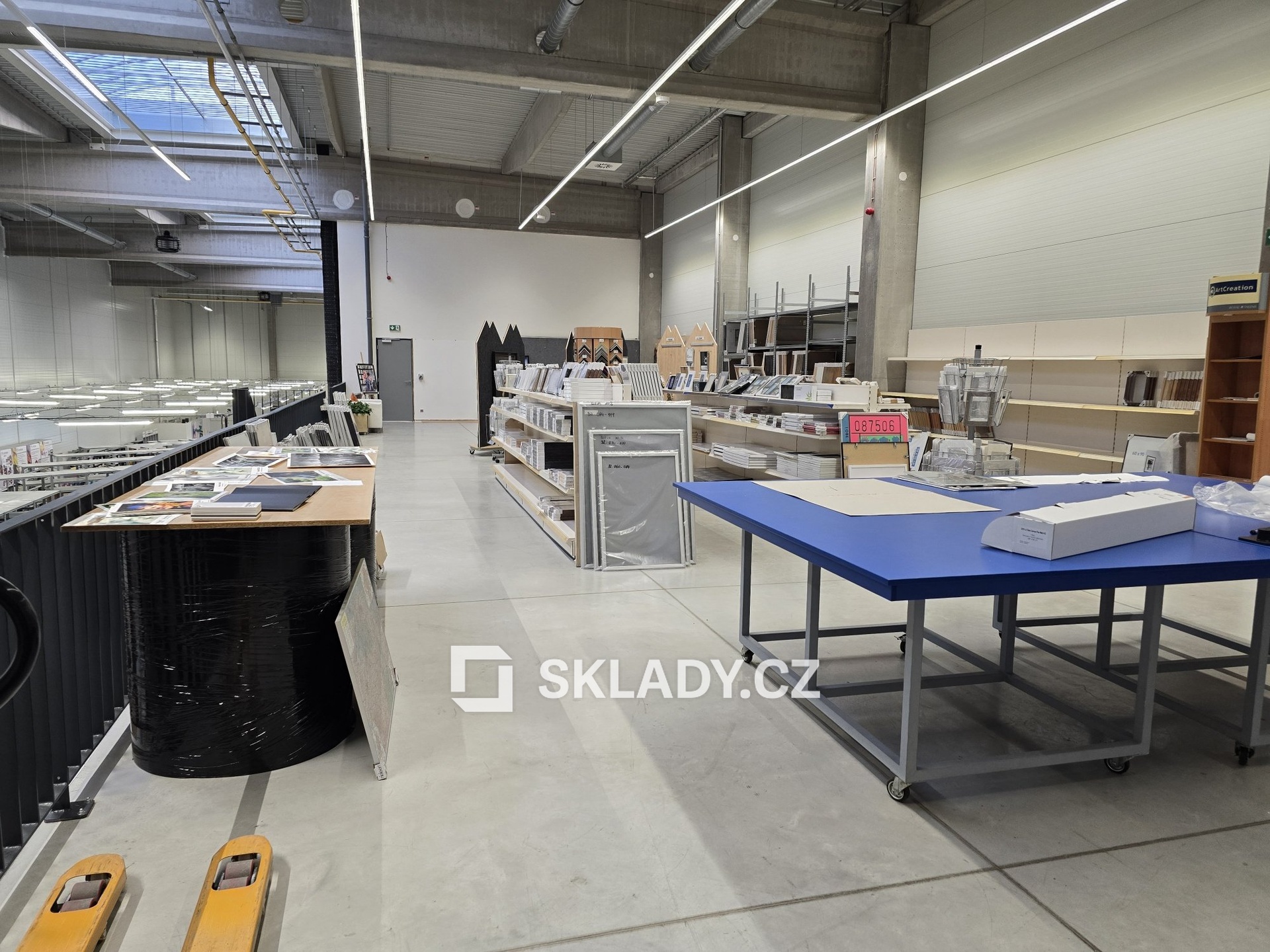 Showroom + kanceláře (4)