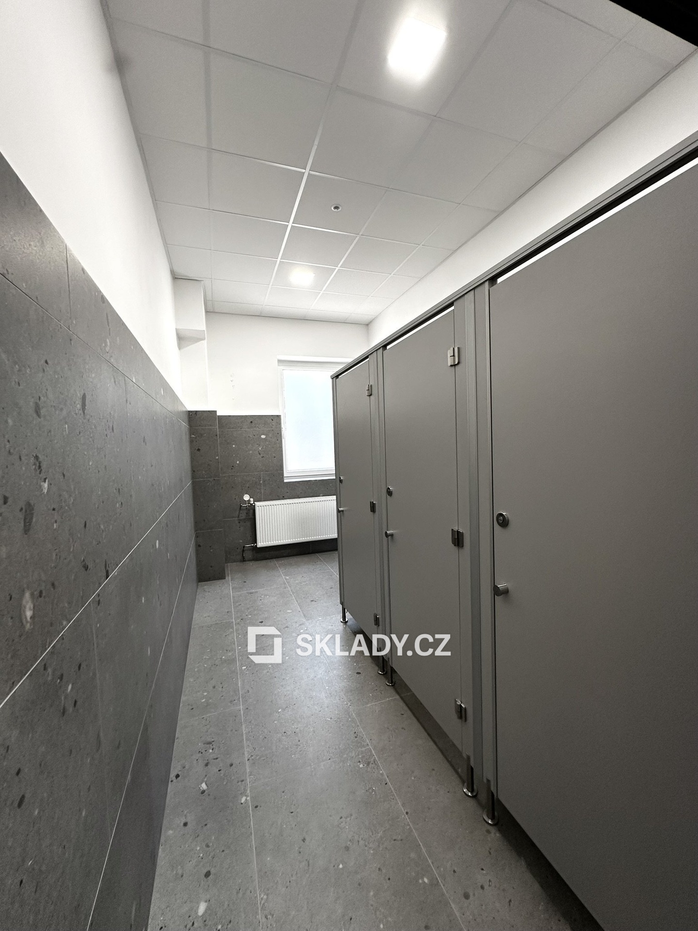 Kancelářské a skladovací prostory 618 m2 (3)